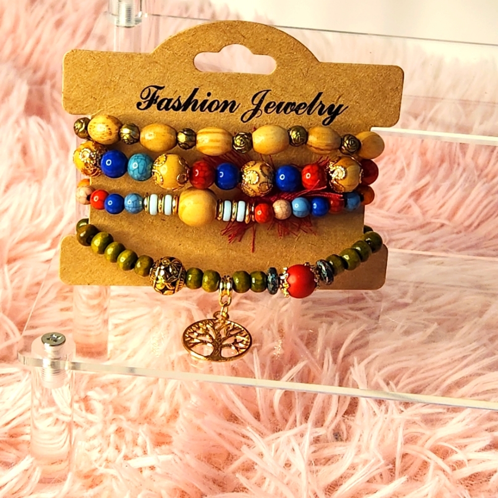 - SET OF 4 Beaded Tree of Life bracelets! NWOT! (R60)